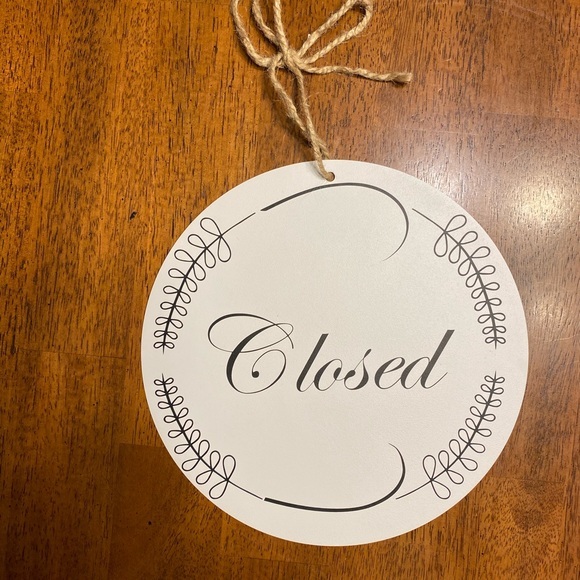 10” round open / closed metal sign. - Picture 1 of 6